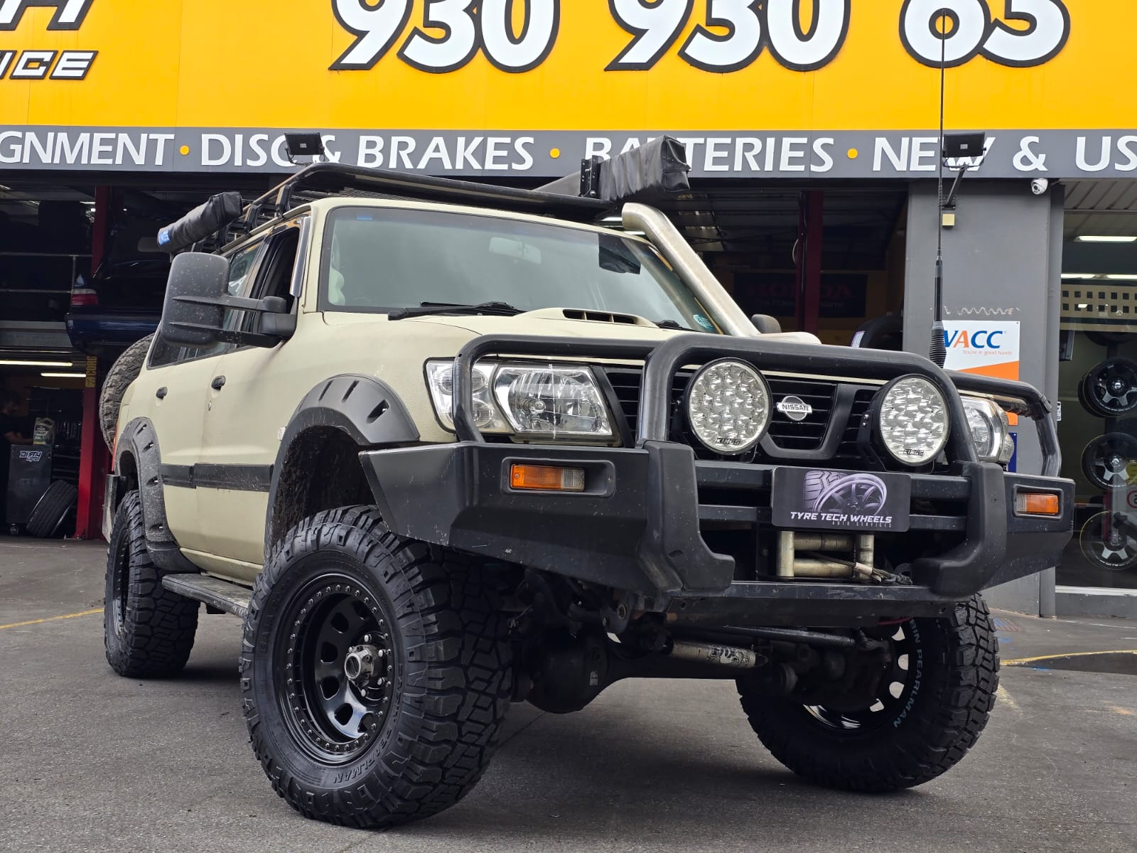 NISSAN GU PATROL BEADLOCK WHEELS 33" ALL TERRAIN TYRES
