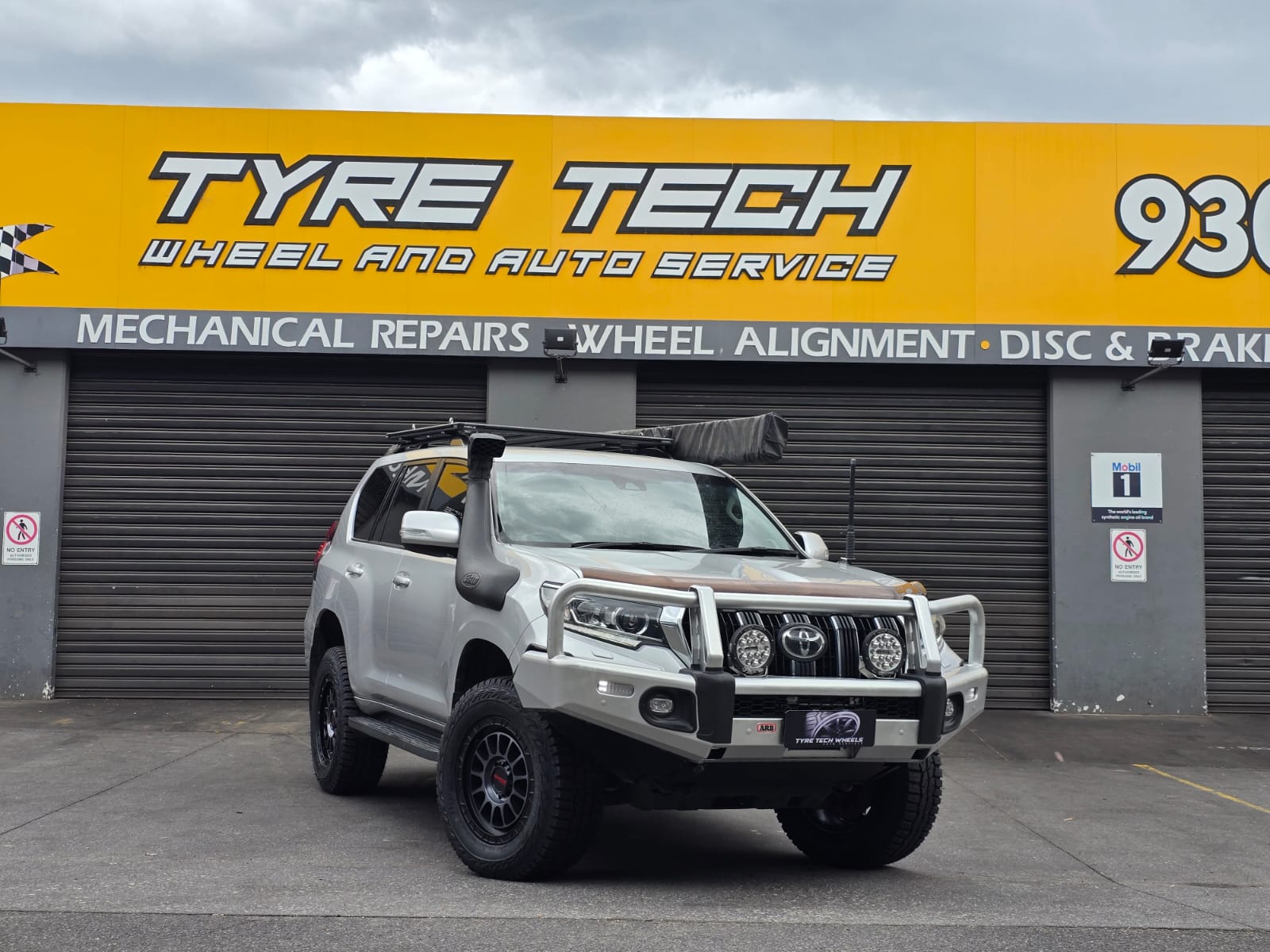 TOYOTA PRADO 150 SERIES SNIPER BALLISTIC  HANKOOK ALL TERRAINS