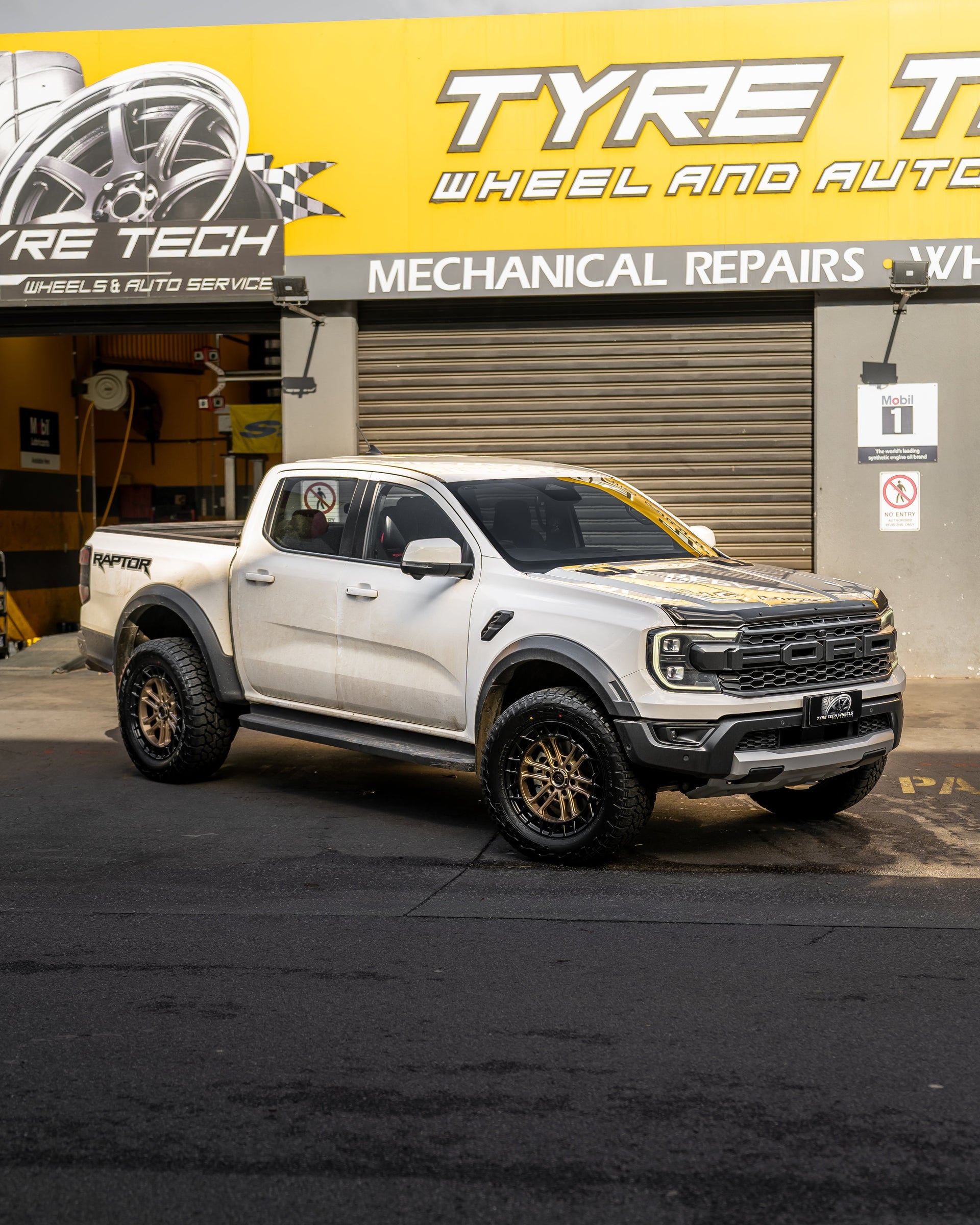 FORD RAPTOR 2024 FUEL CELSIUS BRONZE FALKEN WILDPEAK AT3W