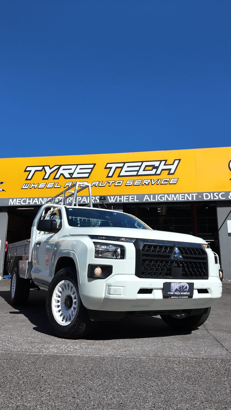 MITSUBISHI TRITON  BLACK RHINO WHITE WHEELS