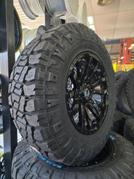 FORGE AUTO GLOSS BLACK WHEELS AND TYRES PACKAGE