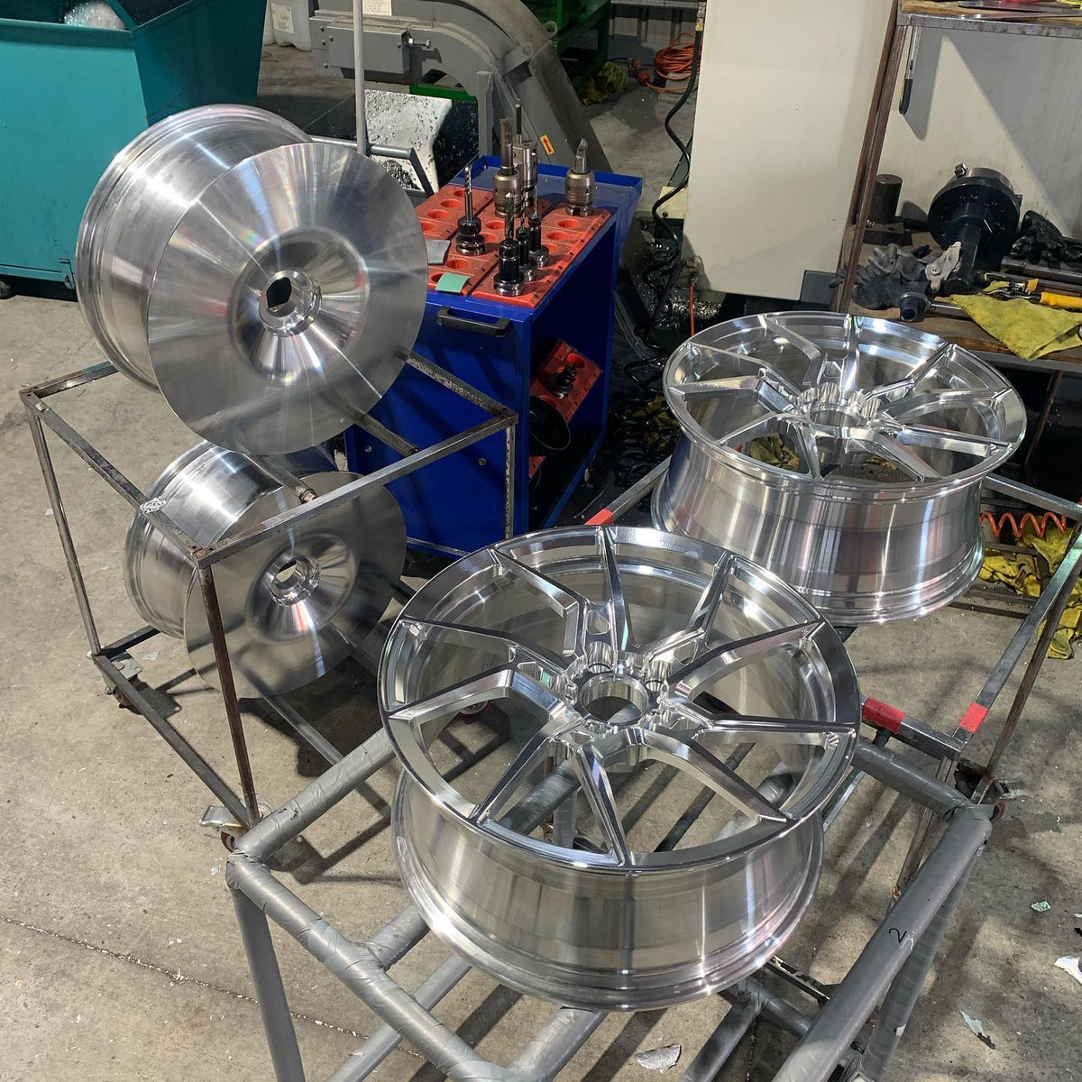 KOYA KF106 – CUSTOM FORGED WHEEL
